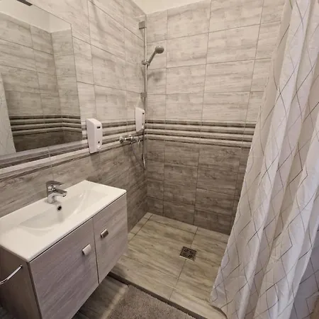 Apartment Altair Airport